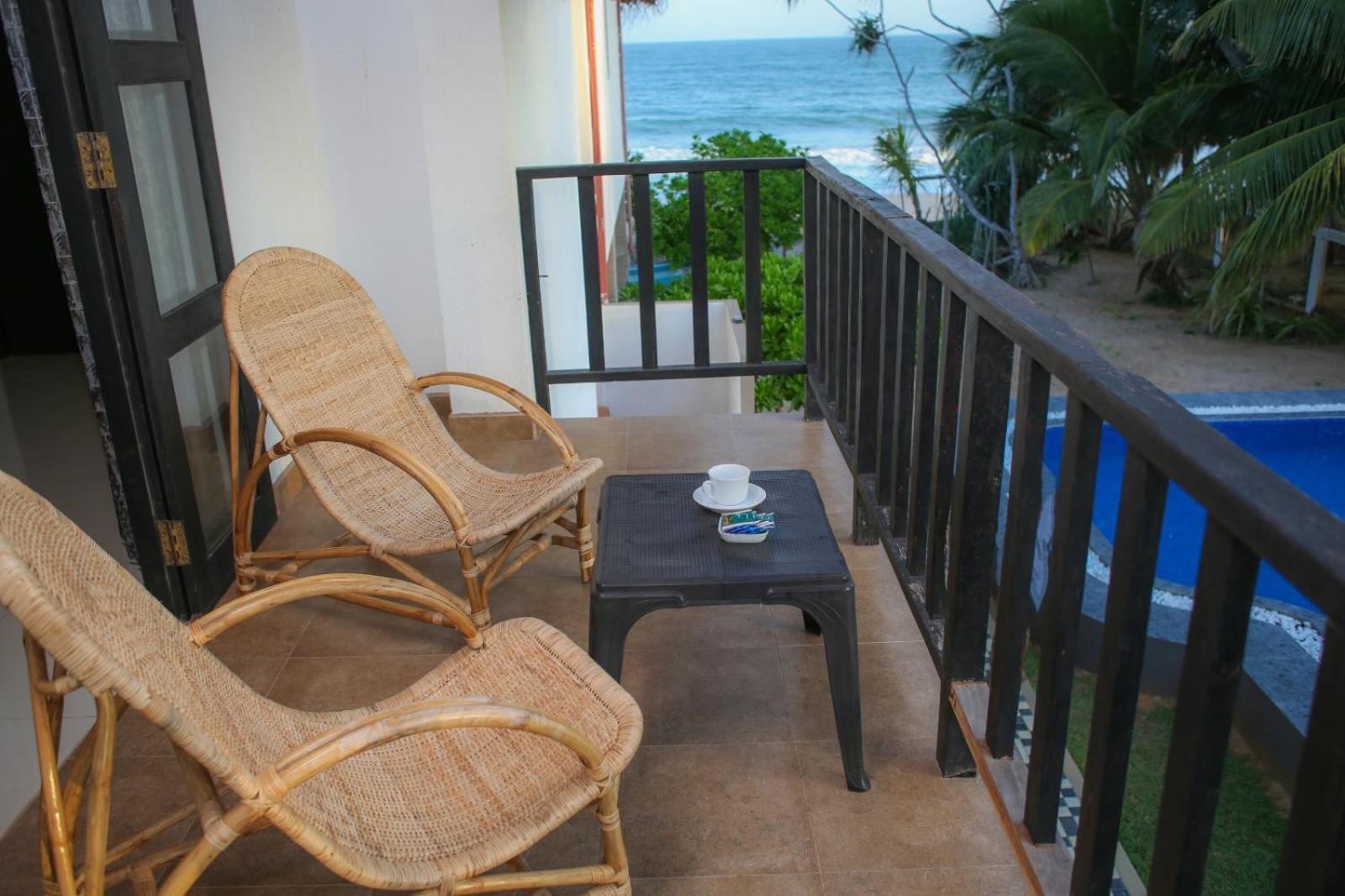 Blue Ocean Resort Netolpitiya Exterior foto