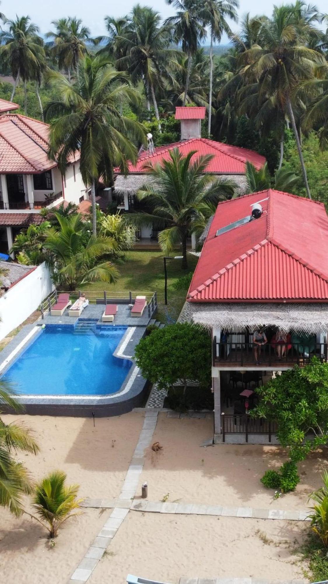 Blue Ocean Resort Netolpitiya Exterior foto